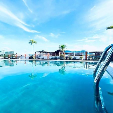 One World One Home Patong 2 Bagian luar foto